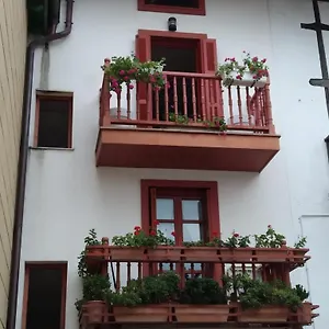 Santiago By Basquelidays , Hondarribia España